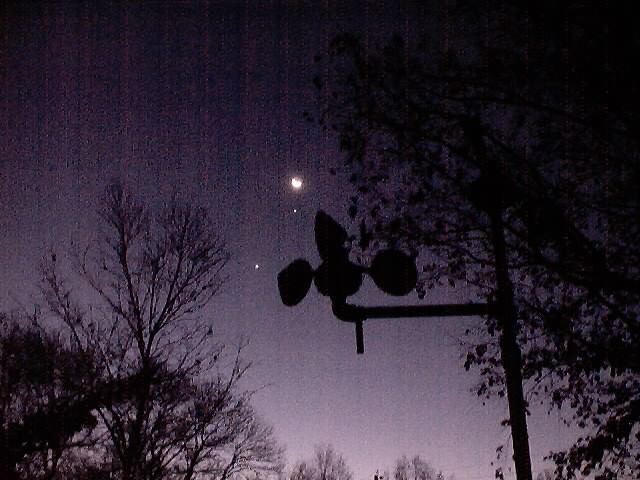 Venus-Jupiter-Moon Crescent